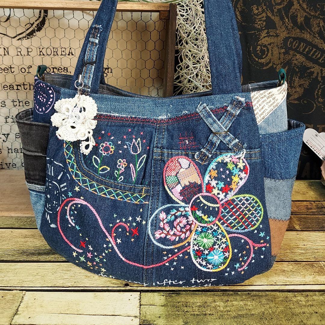 刺繍デニムバック　No.659　デニムリメイク　刺繍バック　サイドポケット