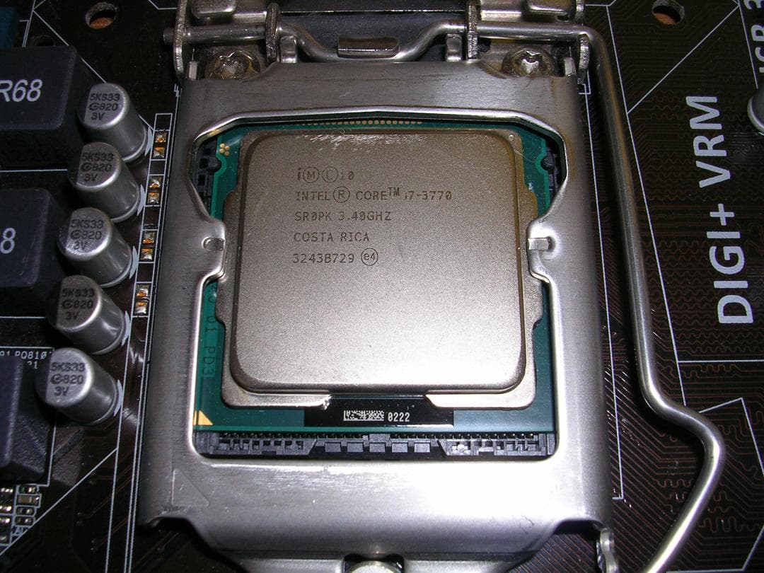 【ゲーミング入門機】i7-3770+Antec静音ケース+600W電源プラグイン