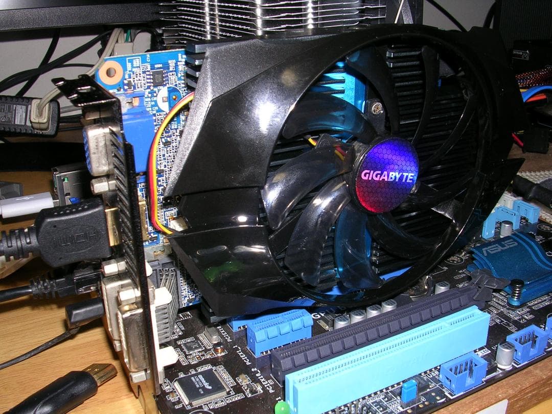 【ゲーミング入門機】i7-3770+Antec静音ケース+600W電源プラグイン