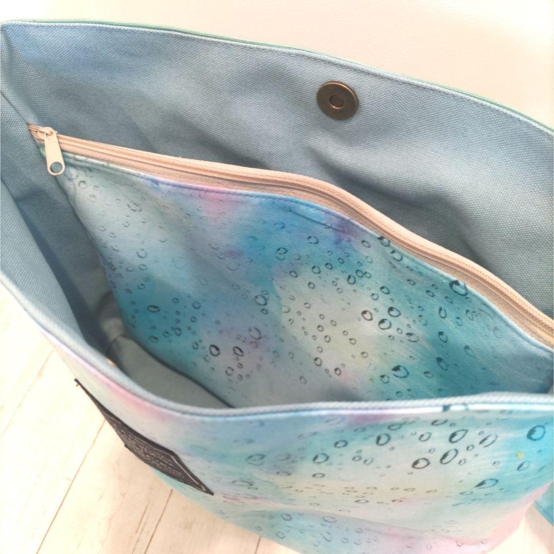 おたま様　仕切りポケット付ショルダーバッグ　ファスナートート　ミニ財布