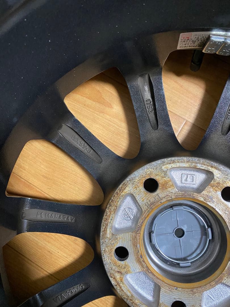 ダンロップ185/65R15冬タイヤホイールセット、タイヤ2024年製、