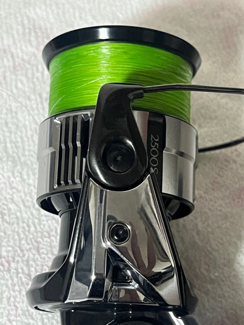 シマノ　23ヴァンキッシュ　メンテナス用品・リールカバー付き