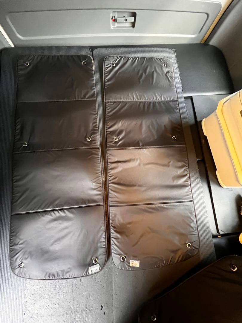 ハイエース100系 ロング　プライバシーシェード　リア用（スーパーロングで使用）