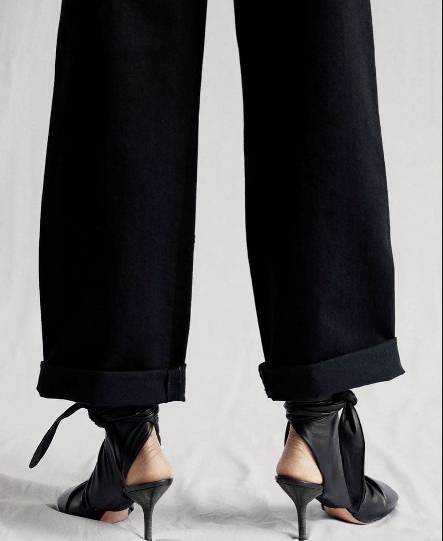 む*う様 CELINE バックレスラップレザーパンプス ブラック