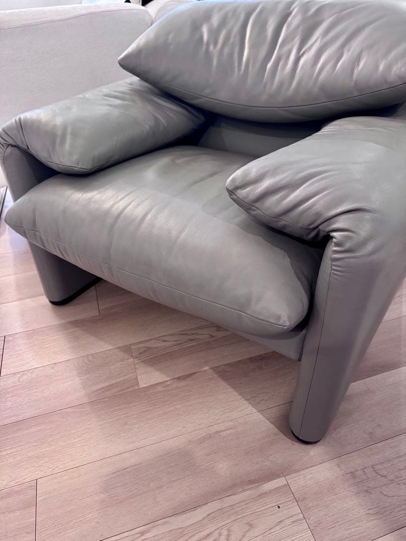 カッシーナ マラルンガ 総本革 レザー 1人掛けソファ