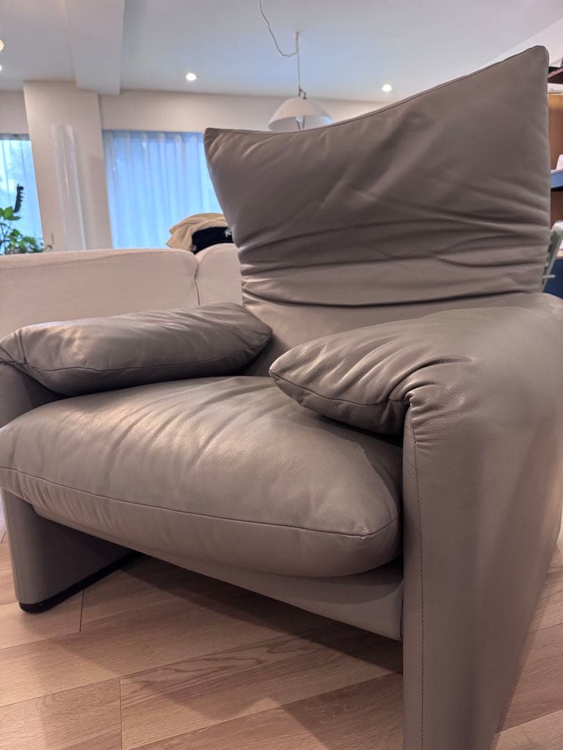 カッシーナ マラルンガ 総本革 レザー 1人掛けソファ