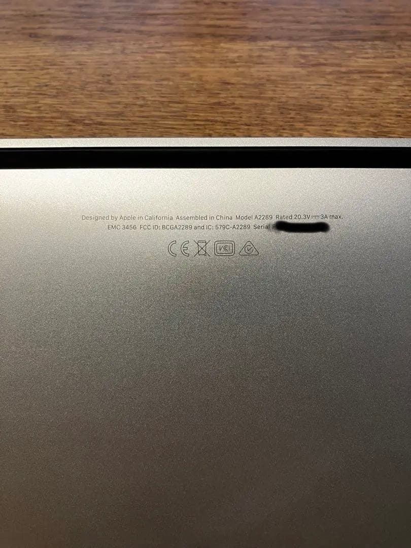 美品⭐︎MacBook Pro 2020 クリアカバー付