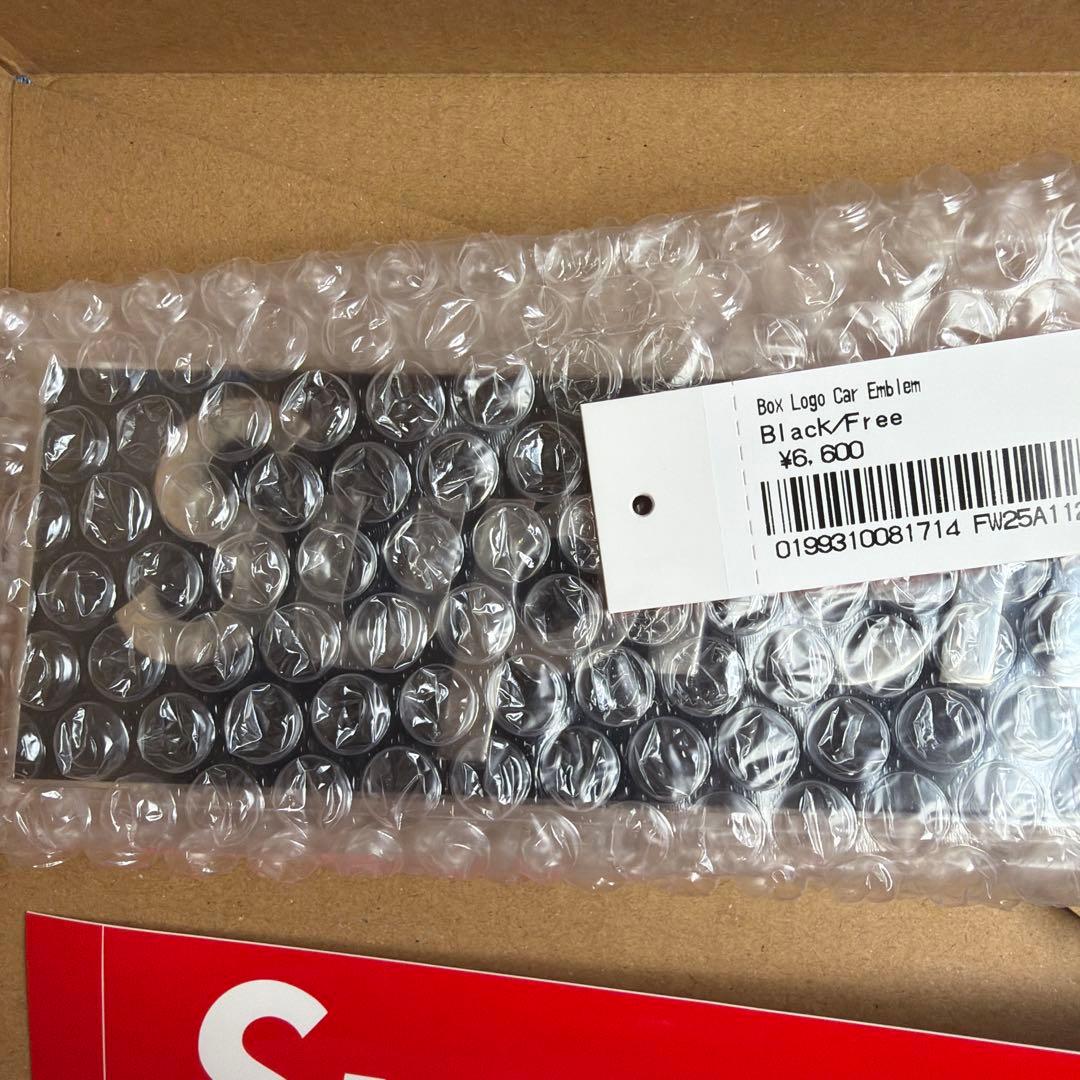 小物 supreme Box Logo Car Emblem black