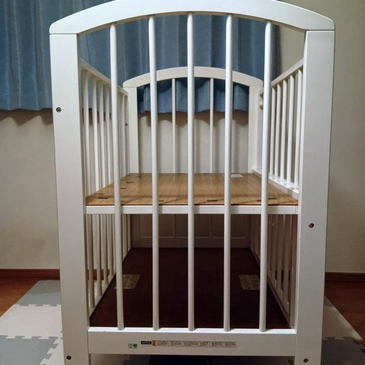 【✨送料込み✨】カトージ ミニベビーベッド ミニ立ちベッド⭐︎