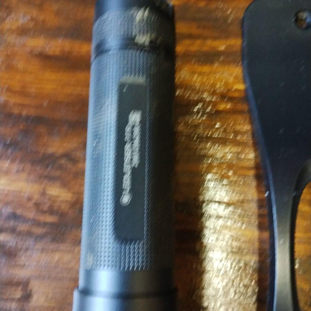 LEDLENSER 懐中電灯 充電器ホルダーケースストラップ付きNo1