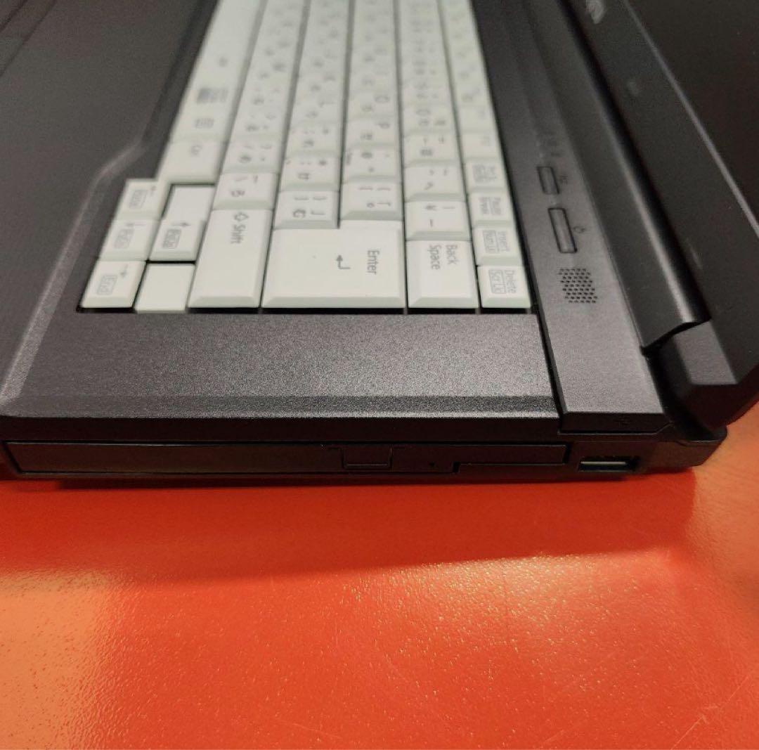 富士通 爆速SSDノートパソコン Windows 11 美品