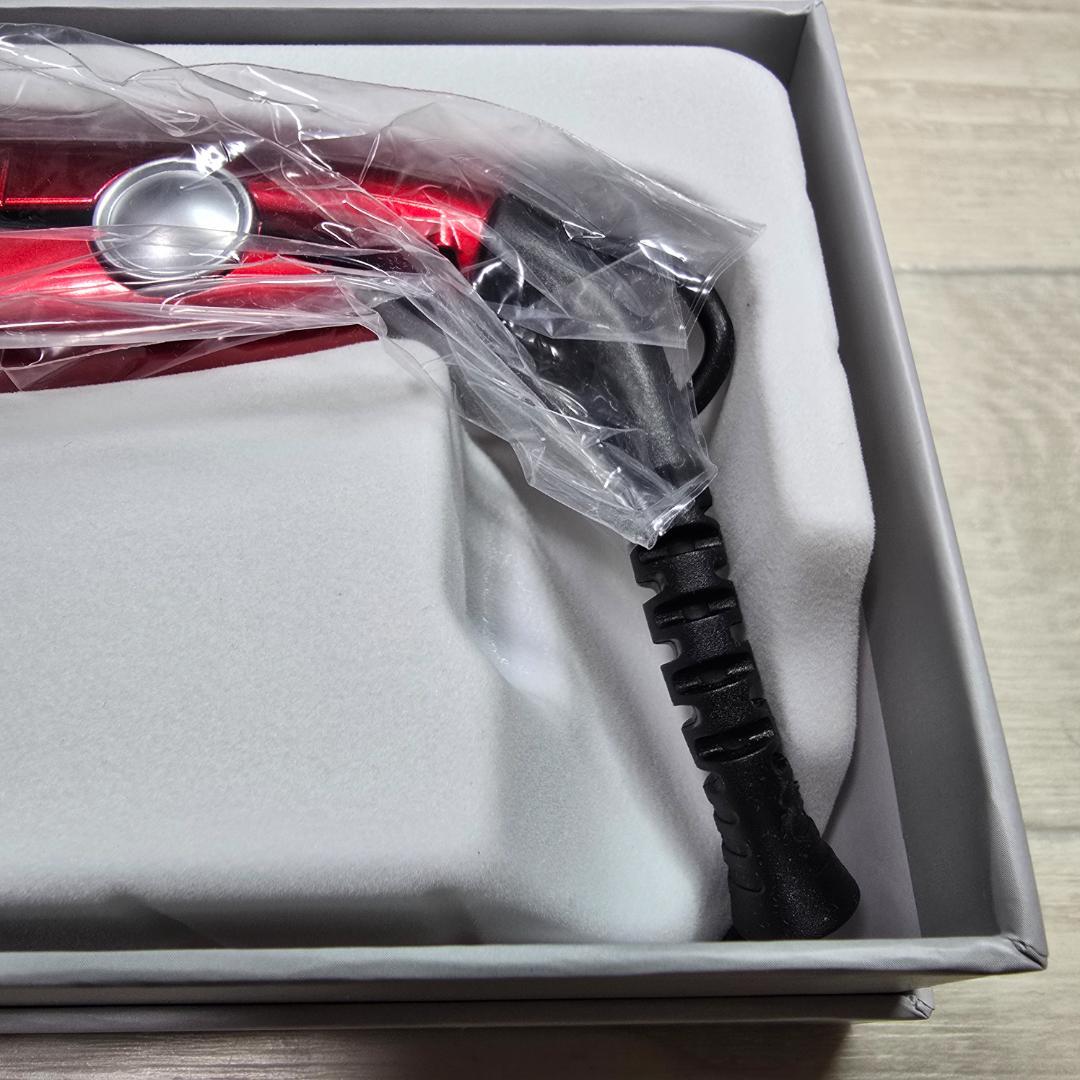 【ラディアント】新品未使用11用月購入　シルクプロヘアアイロン radiant