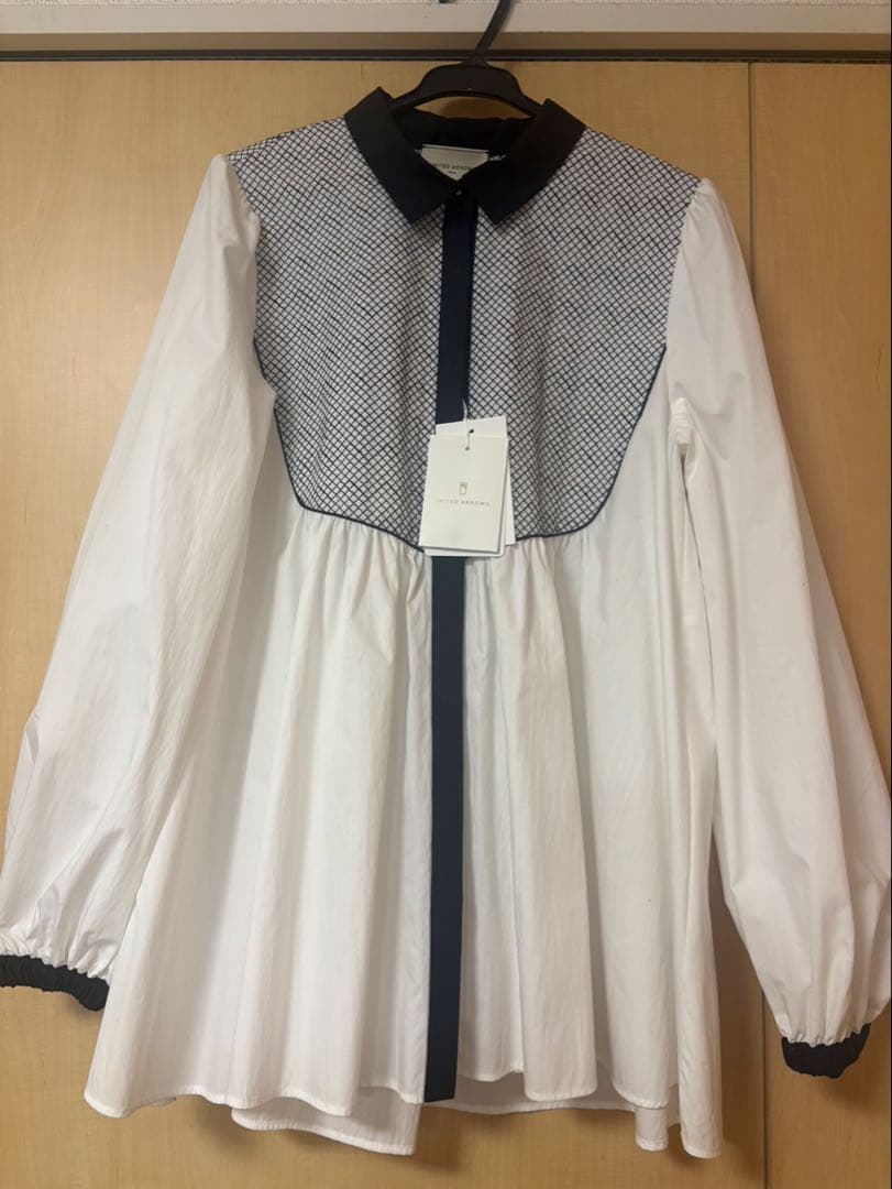 新品タグ付き　ユナイテッドアローズ　エンブロイダリー ロングスリーブ ブラウス