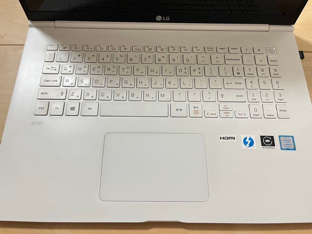 LG gram パソコン 17インチ 韓国モデル