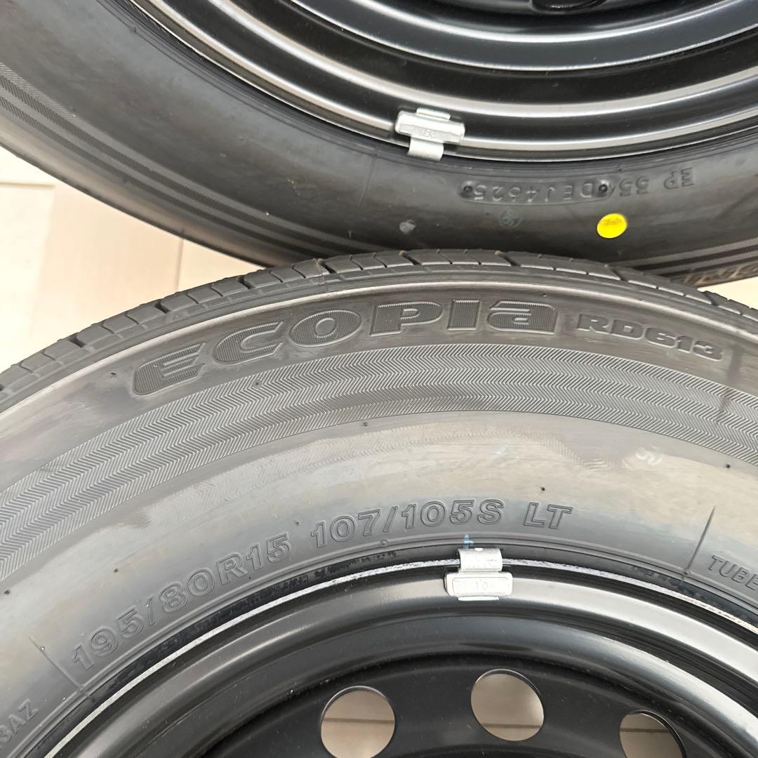 ハイエース　純正タイヤホイール、新品ホイールキャップ①〜④セット　新車外し