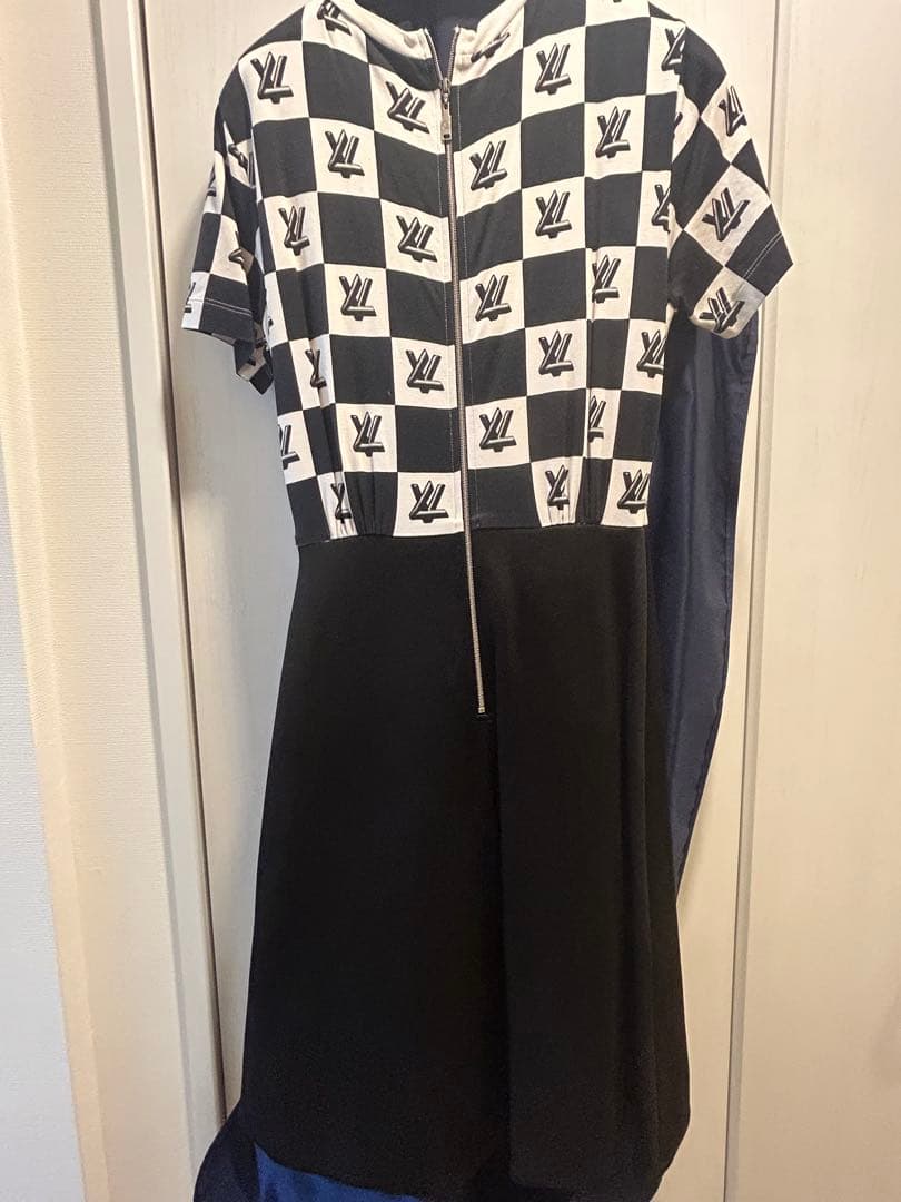 ルイヴィトン LVツイスト プリント バイマテリアル ドレス ワンピース