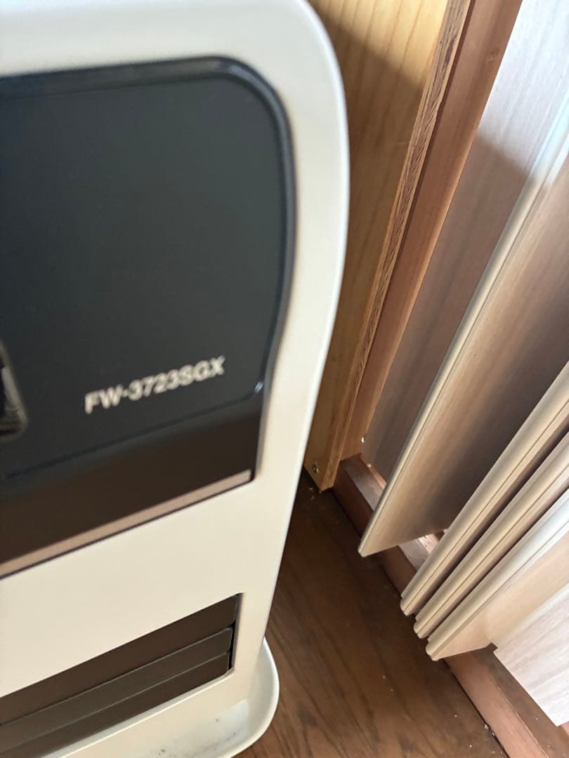 【美品】ダイニチ工業　FW-3723SGX 石油ファンヒーター　2023年製