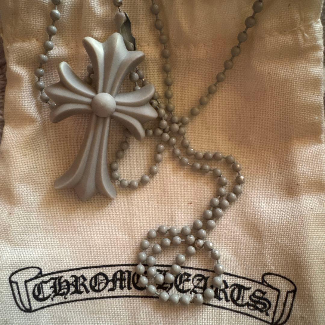 CHROME HEARTS グレー クロスネックレス 2019