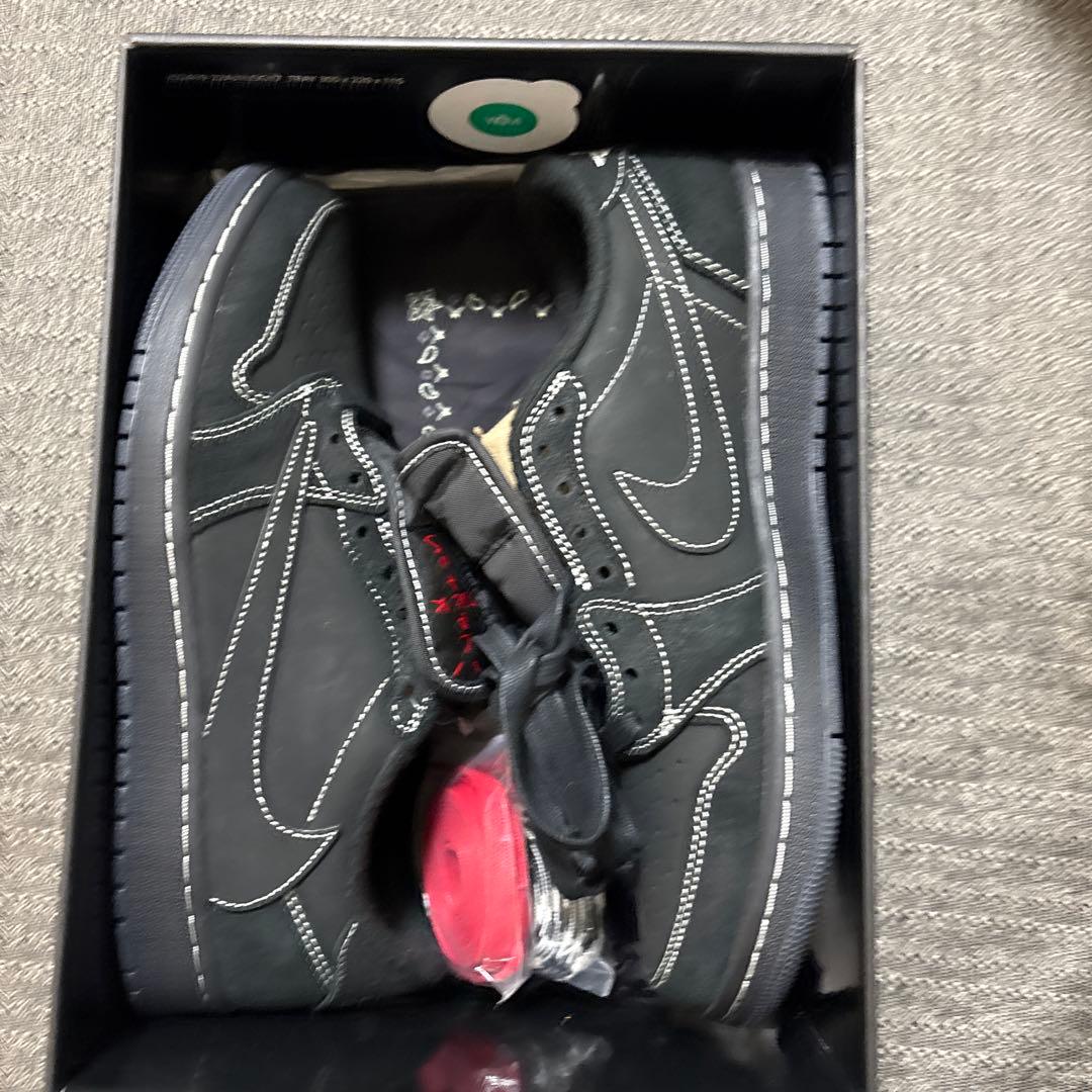 海*ン様 トラヴィス　エアジョーダン1 ブラックファントム