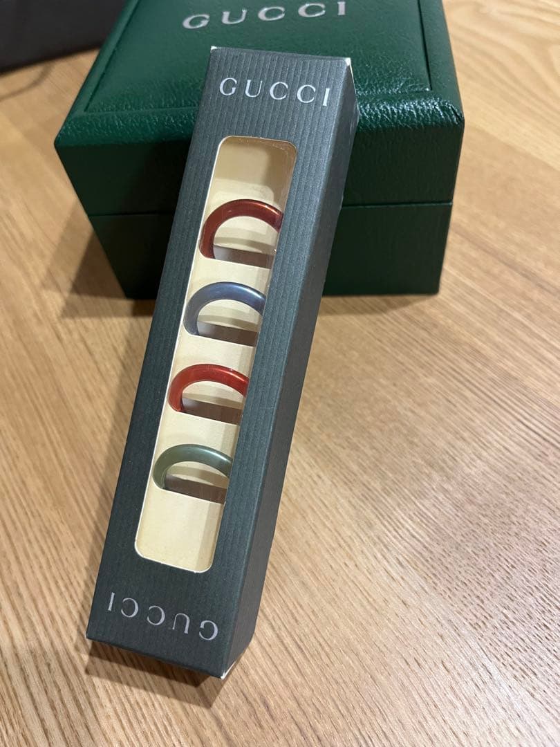 グッチ チェンジべゼル 11色