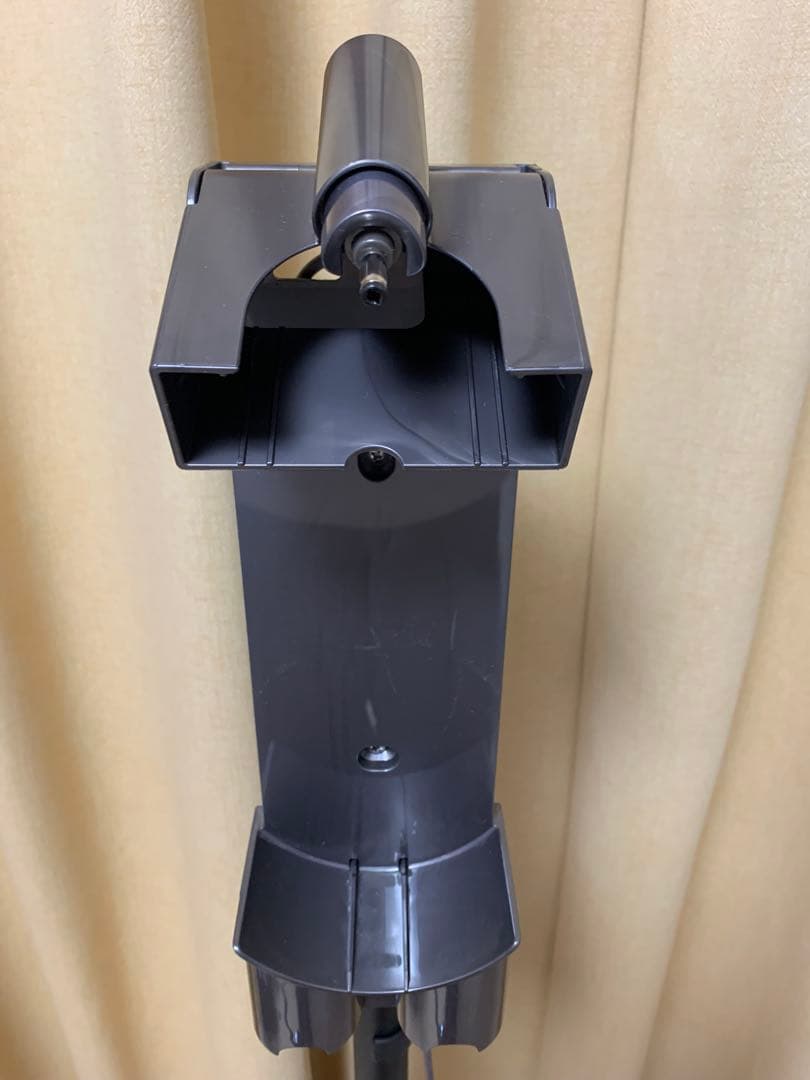 2/3(火)まで出品Dyson V8 Slim Fluffy セット 美品