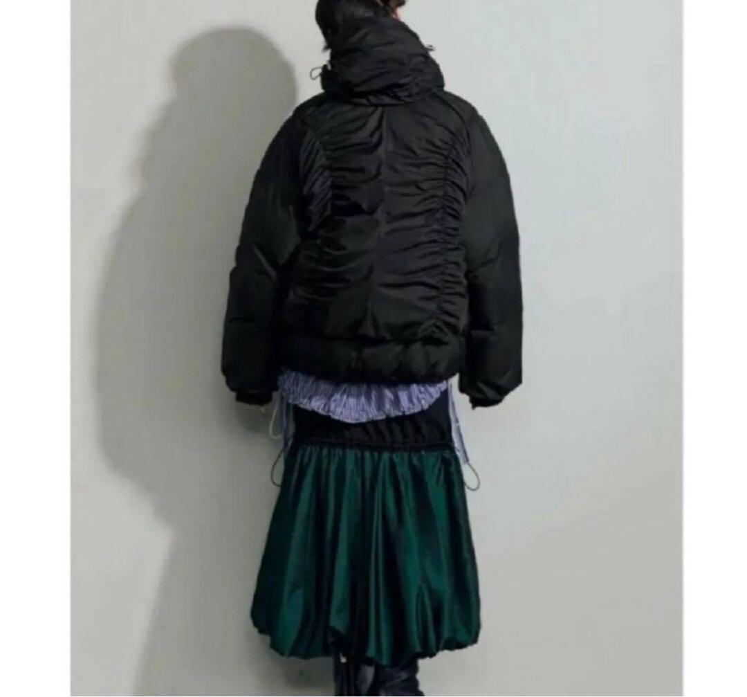 un3d ギャザー入りダウンジャケット