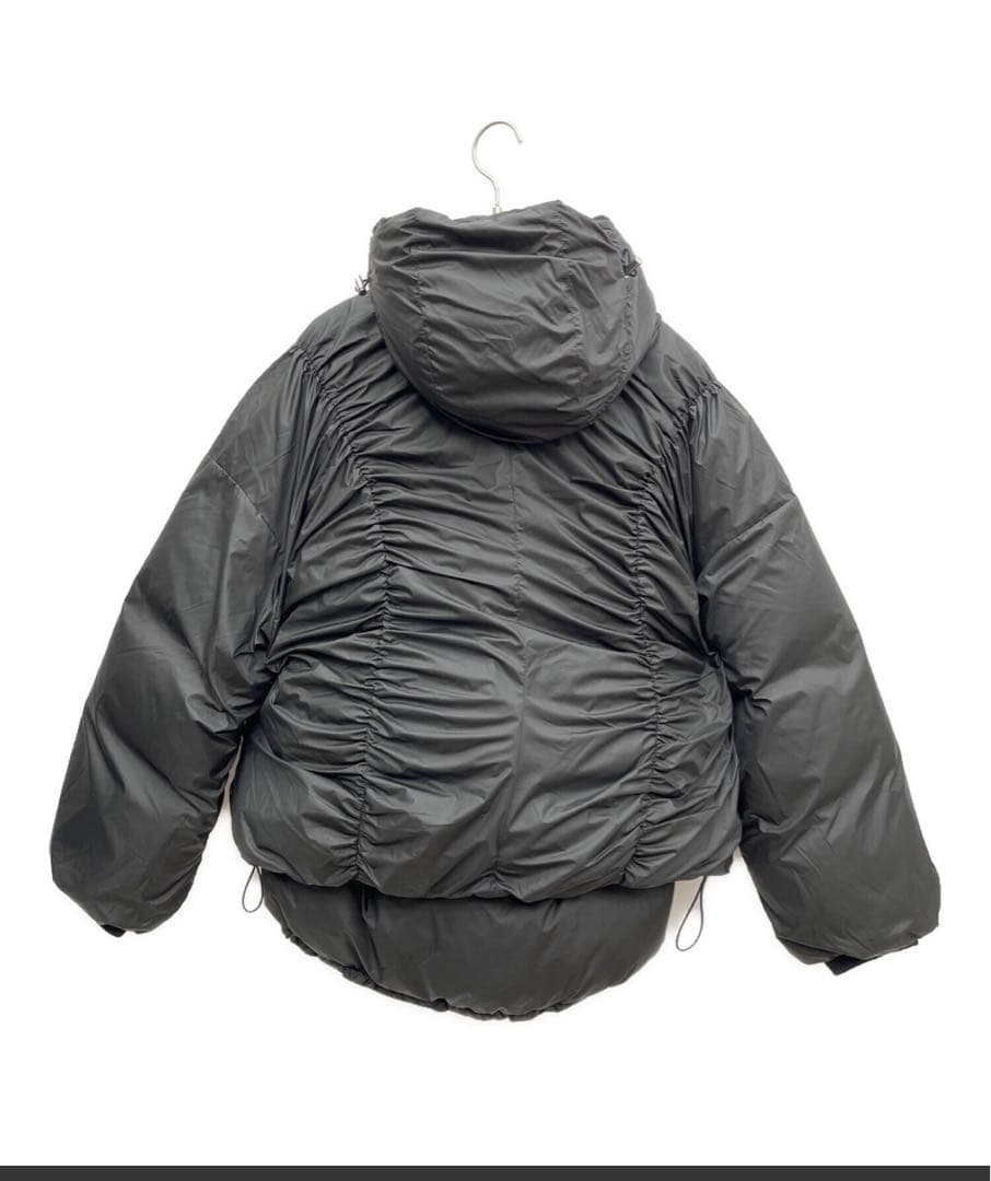 un3d ギャザー入りダウンジャケット