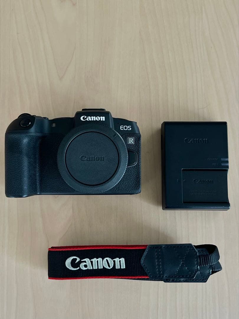 キャノンEOS RP本体フルフレームで超軽量「美品」