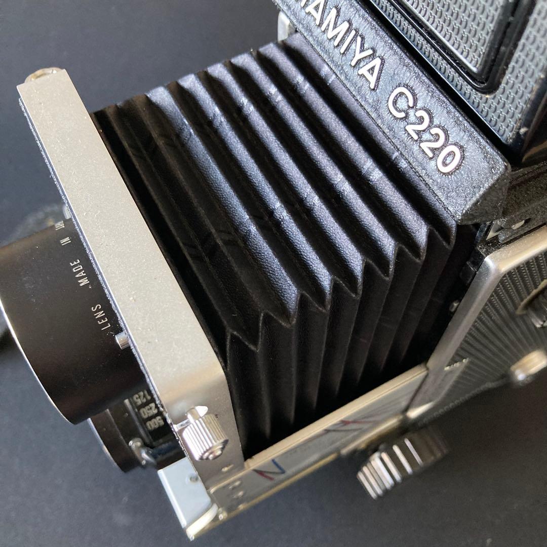 【美品】MAMIYA C220 80mm 3.7 マミヤ 二眼レフカメラ