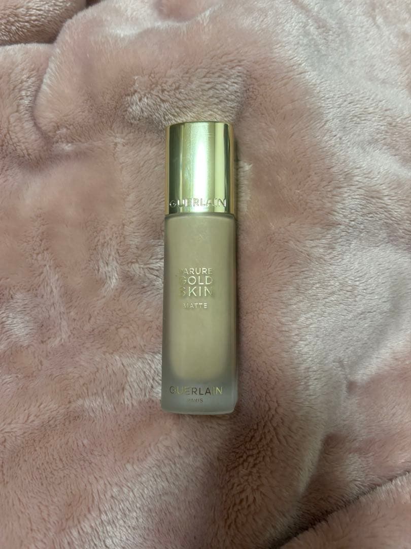 Guerlain パリュールゴールドスキンフルイドマット1N