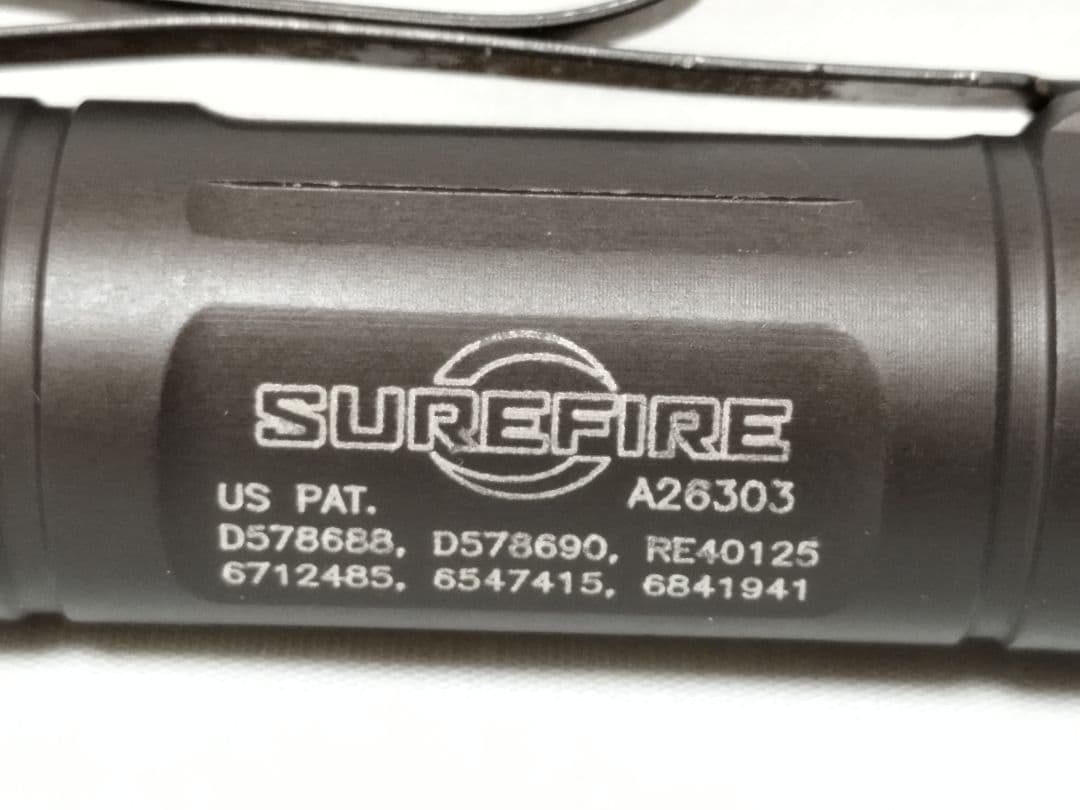 (J-30)SURE-FIRE LX2 LUMAMAXフラッシュライト　ユーズド