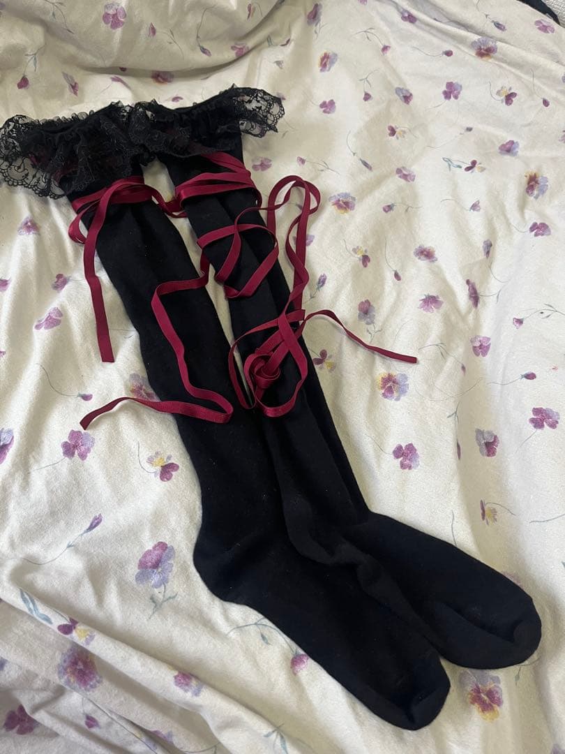 Moi-même-Moitié オーバーニー