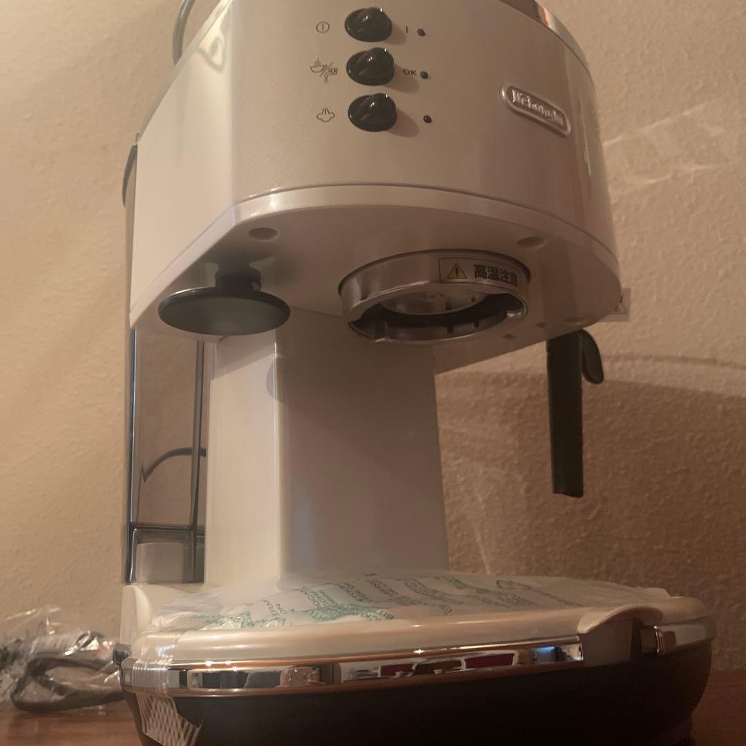 【未使用】DeLonghi icona エスプレッソ・カプチーノメーカー　白