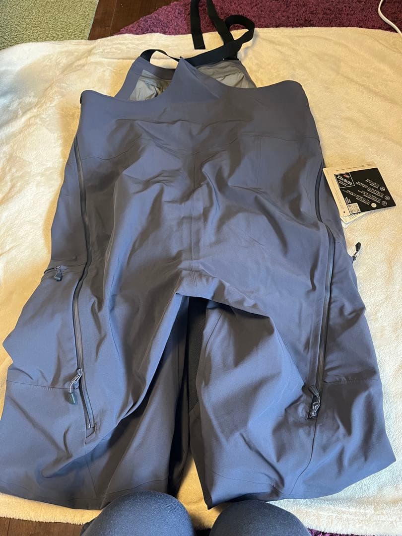 モンベル パウダートラックビブ　メンズM