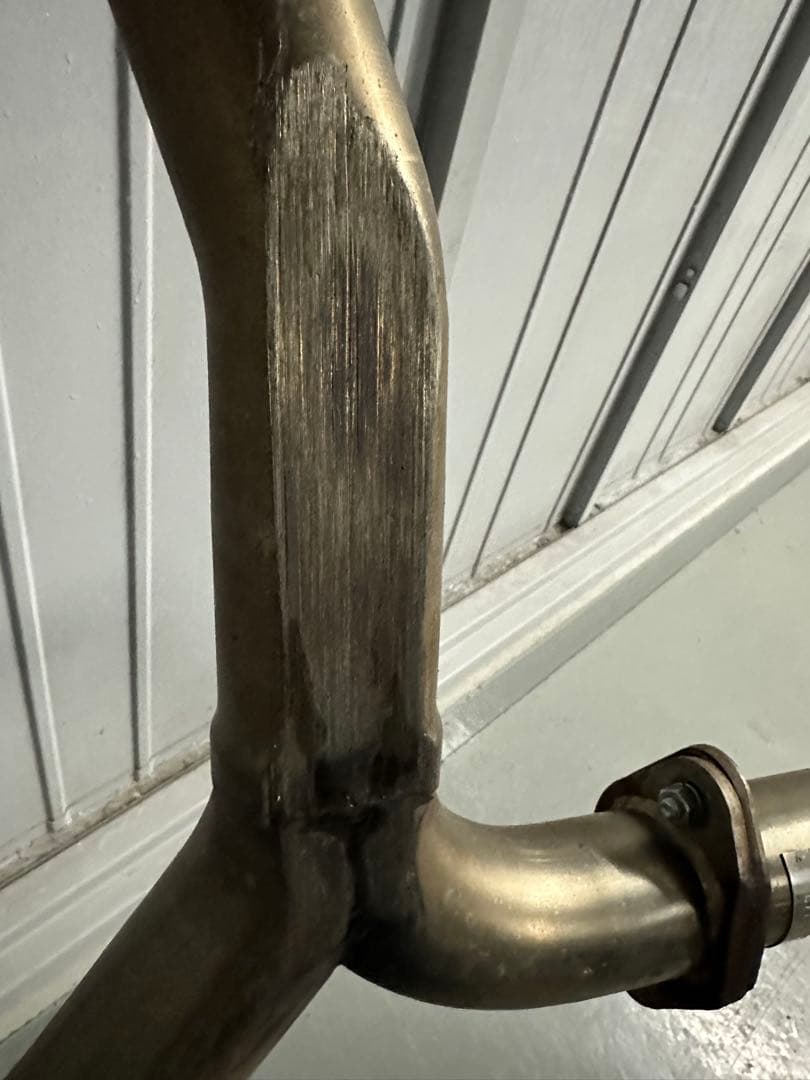 クラウンマフラー