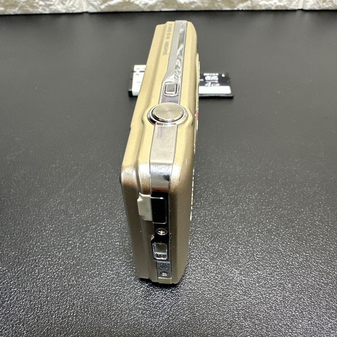 美品OLYMPUS　VG-145 ゴールド　動作確認済