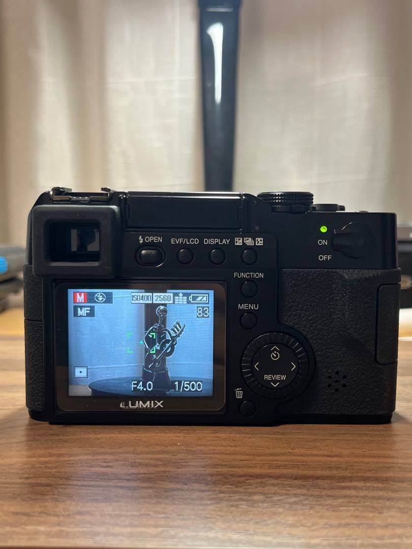 カイ様　Panasonic LUMIX DMC-LC1