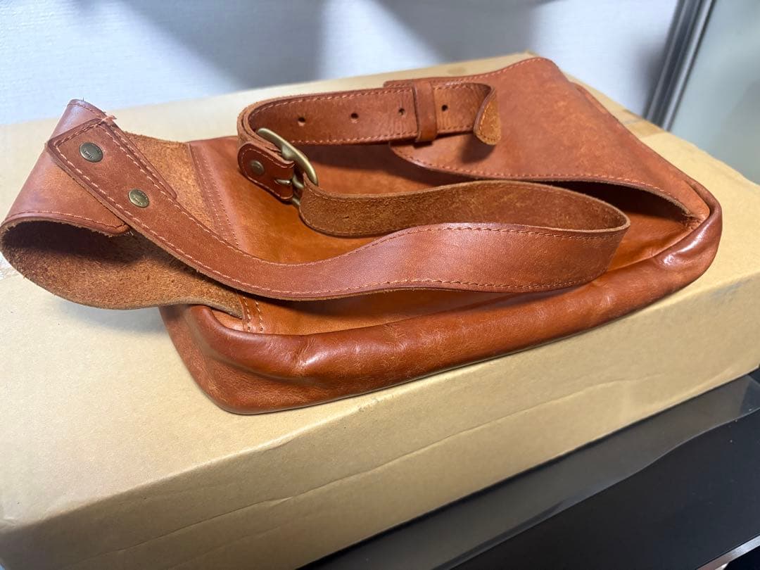 RYU ボディバッグ