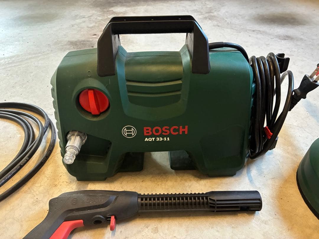 BOSCH AQT 33-11 高圧洗浄機 本体　テラスクリーナー付属