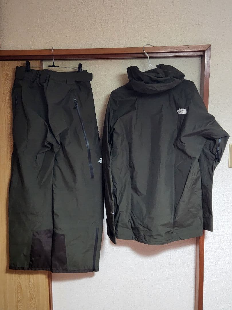 THE 　NORTH 　FACE　ゴアテックス　上下セット　未使用品
