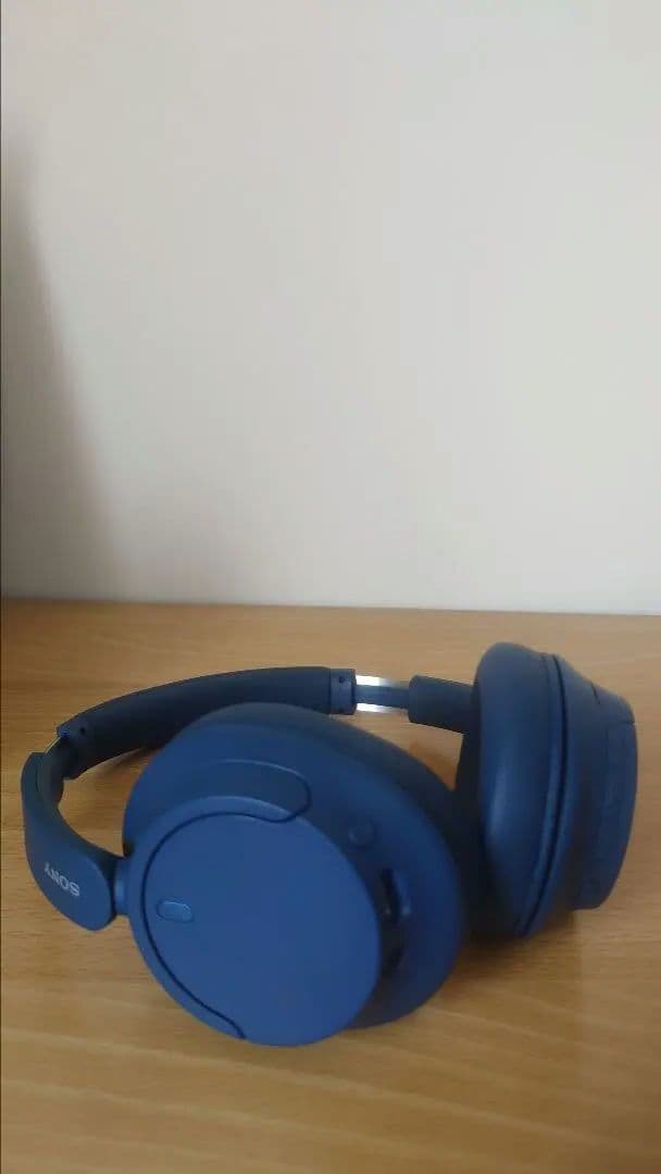 【美品】SONY WH-CH720N ワイヤレスヘッドホン ブルー　スタンド付き