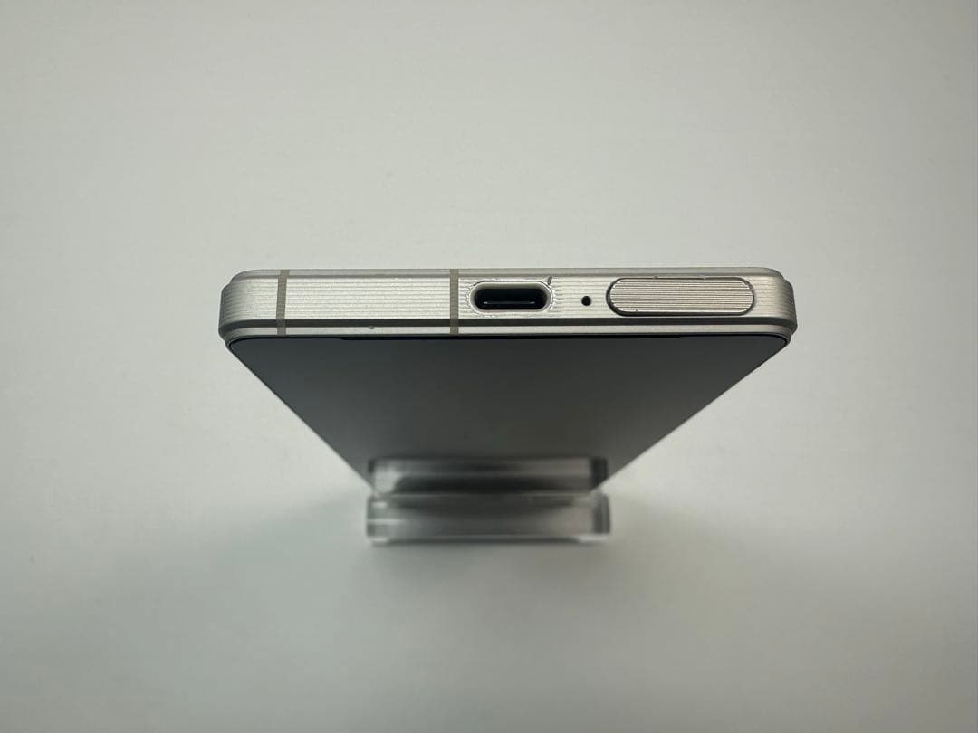 SONY Xperia 1 V docomo simフリー シルバー