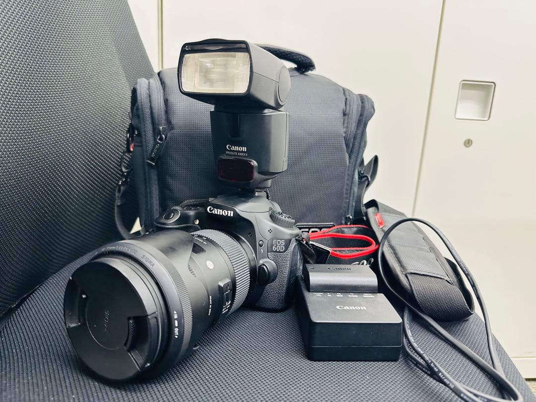 Canon EOS 60D Sigma 18-35mm フラッシュ付き