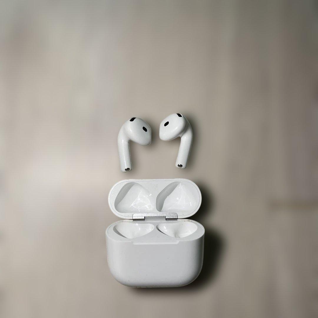 Apple AirPods 4 本体 美品
