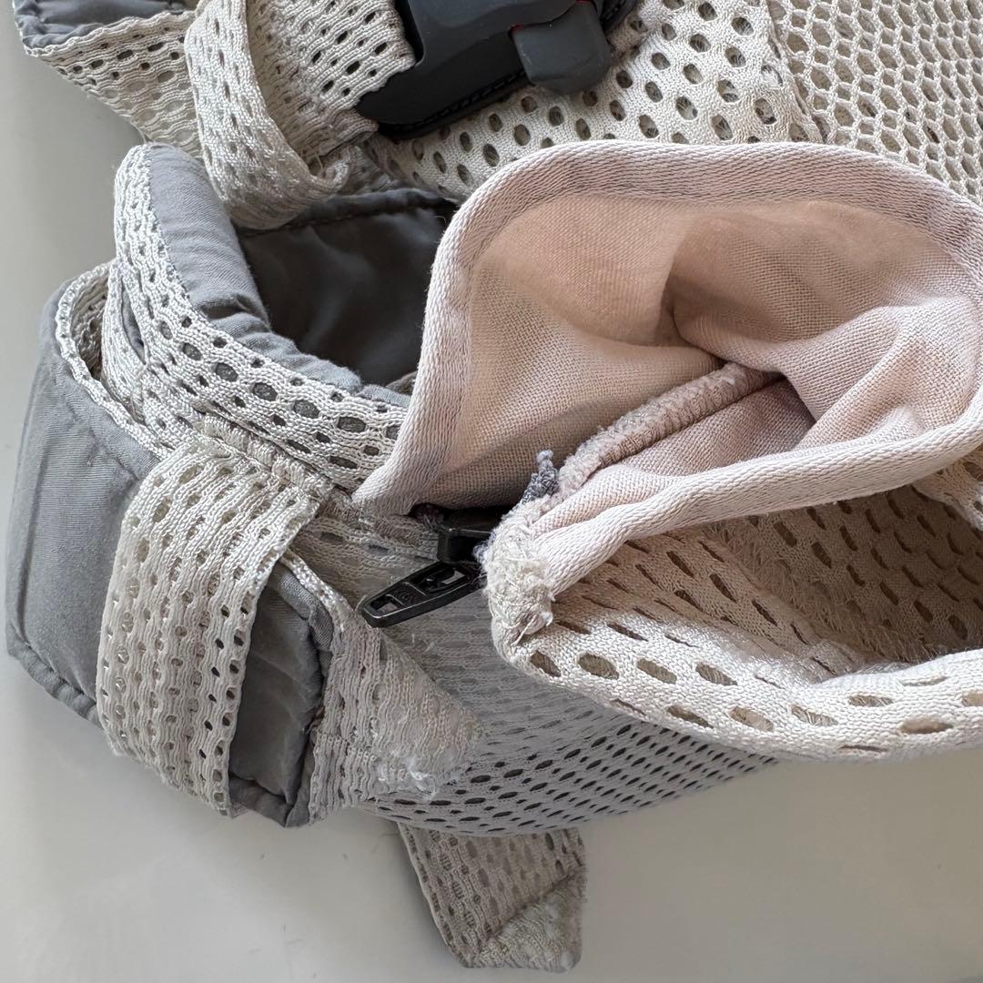 ベビージョルン　ベビーキャリアハーモニー　クリーム