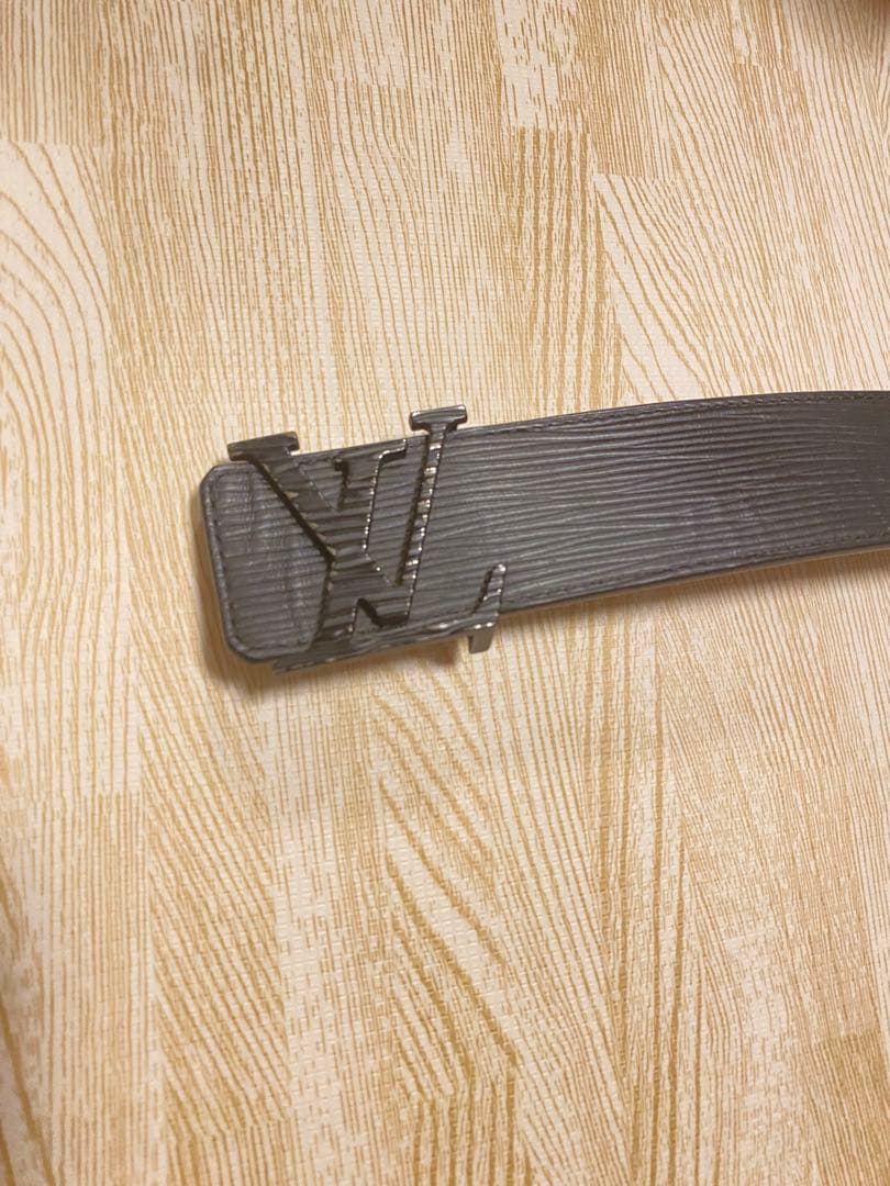 LOUIS VUITTON エピレザー ベルト