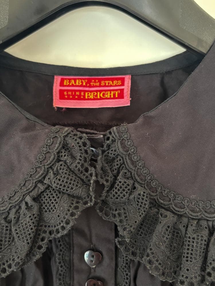 BABY, THE STARS SHINE BRIGHT黒 シャーリングブラウス