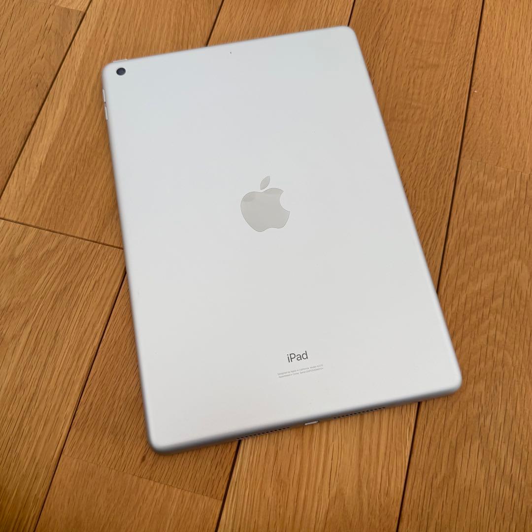 iPad 第8世代128GBシルバー &アップルペンシル付