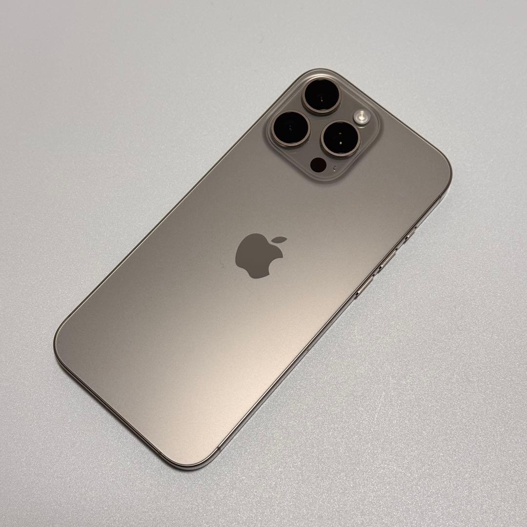 《画面割れ》iPhone 16 pro max ナチュラルチタニウム 本体