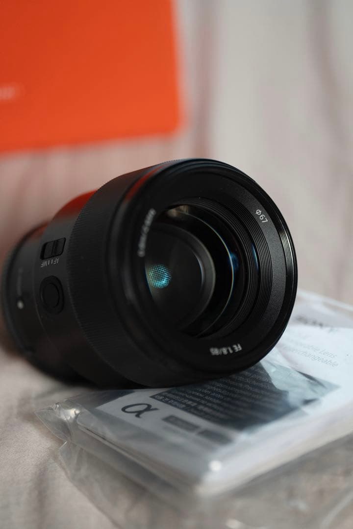 Sony FE 85mm F1.8 レンズ 本体